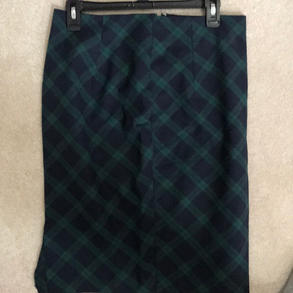 Old Navy | Pencil Skirt - Picture 2 of 3